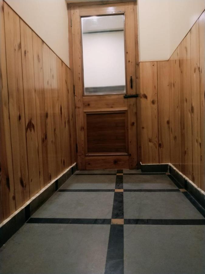 Hotel Yak Manāli Екстериор снимка