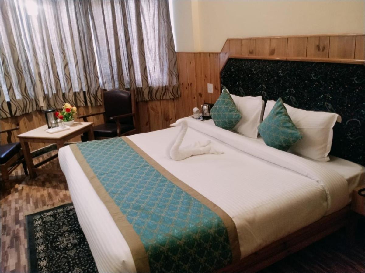 Hotel Yak Manāli Екстериор снимка