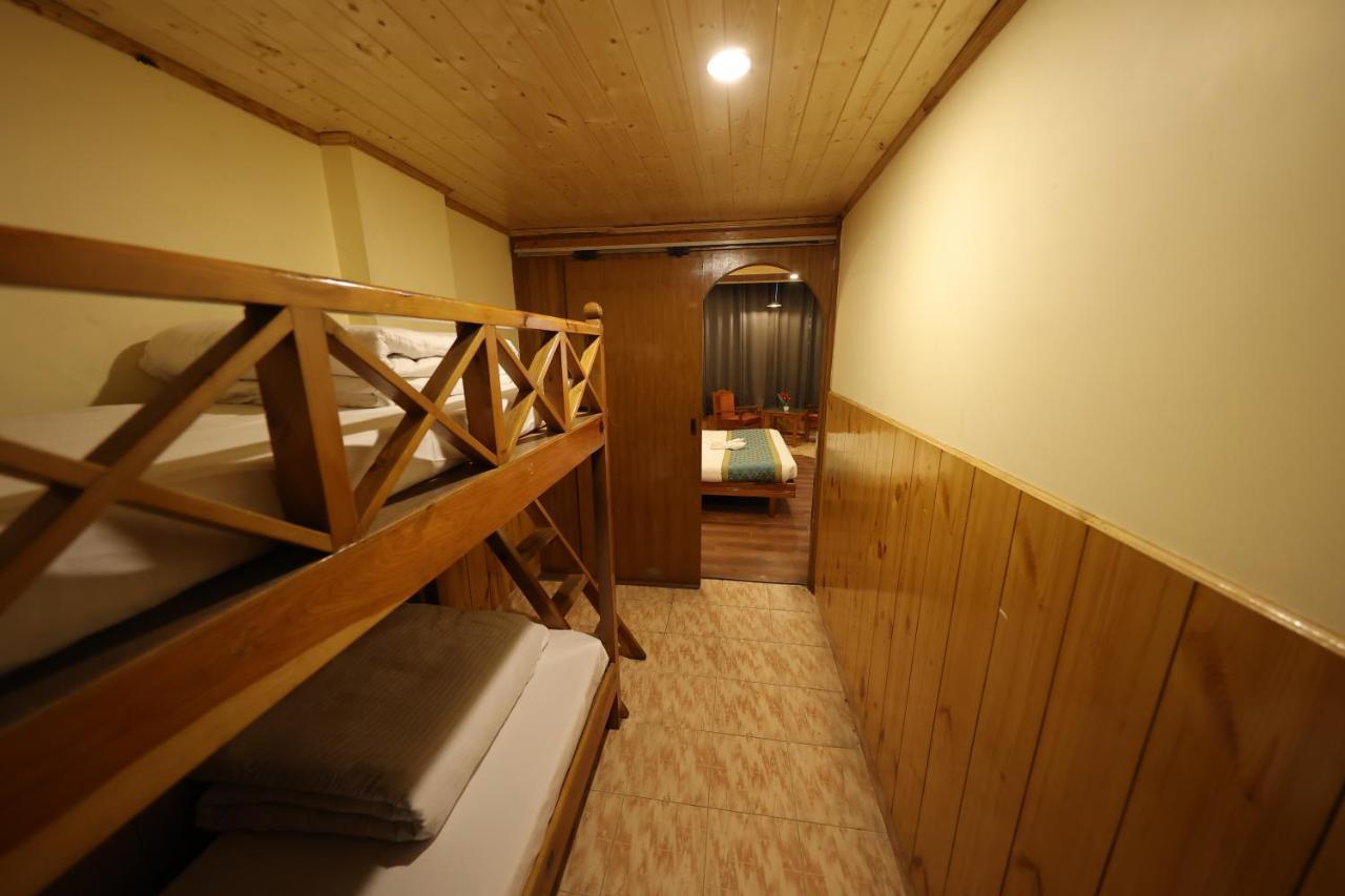 Hotel Yak Manāli Екстериор снимка